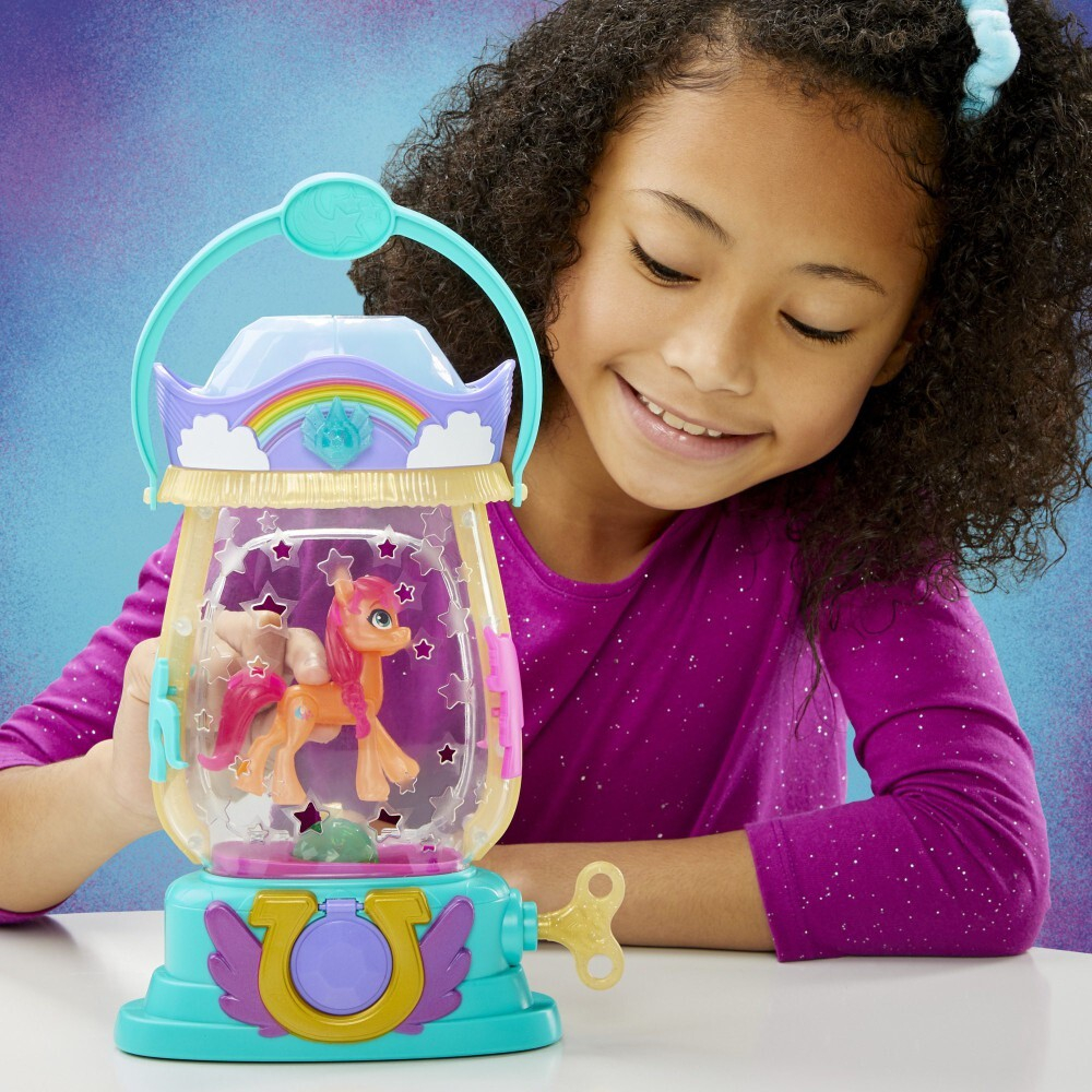My Little Pony - Волшебный Фонарь Пони Санни СтарСкаут / артикул   F3329  / GTIN 5010993956807