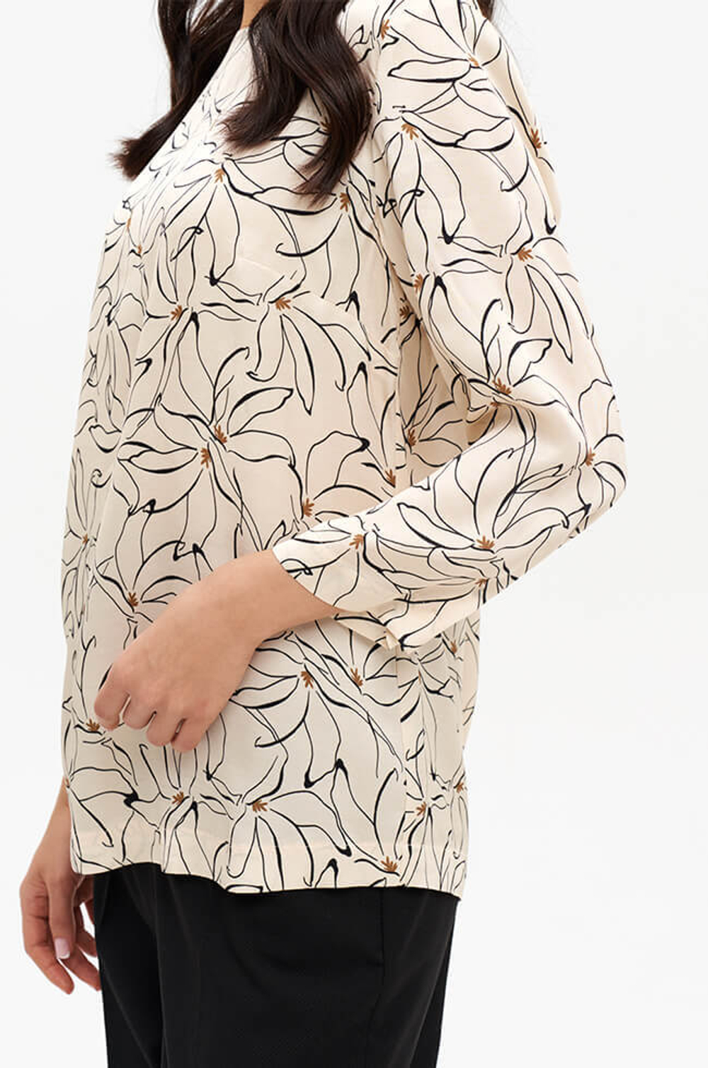 23175 Блузка женская (кремово-черный принт)