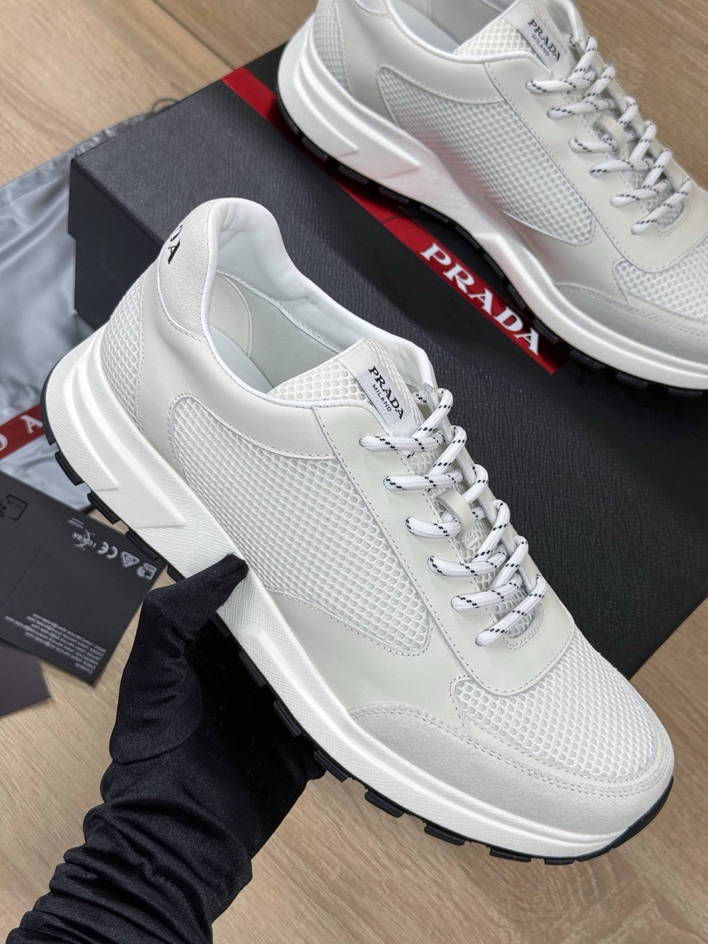 Кроссовки Prada