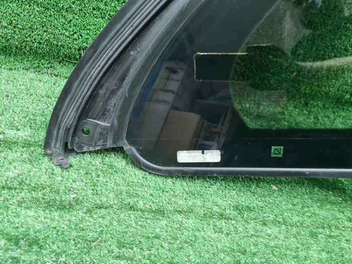 Форточка двери задняя правая Mercedes S W223 20-нв