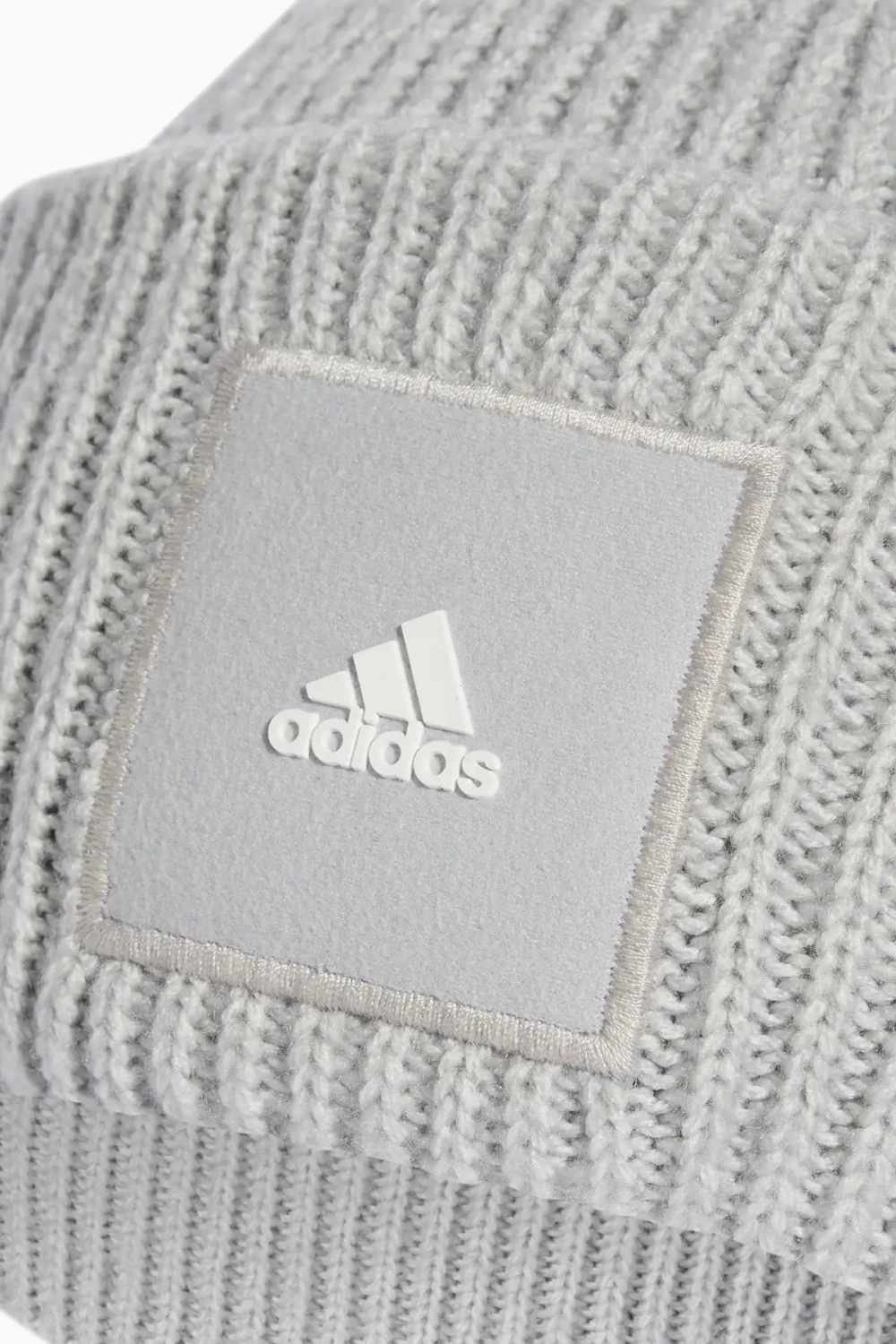 adidas Cuffed IT4643