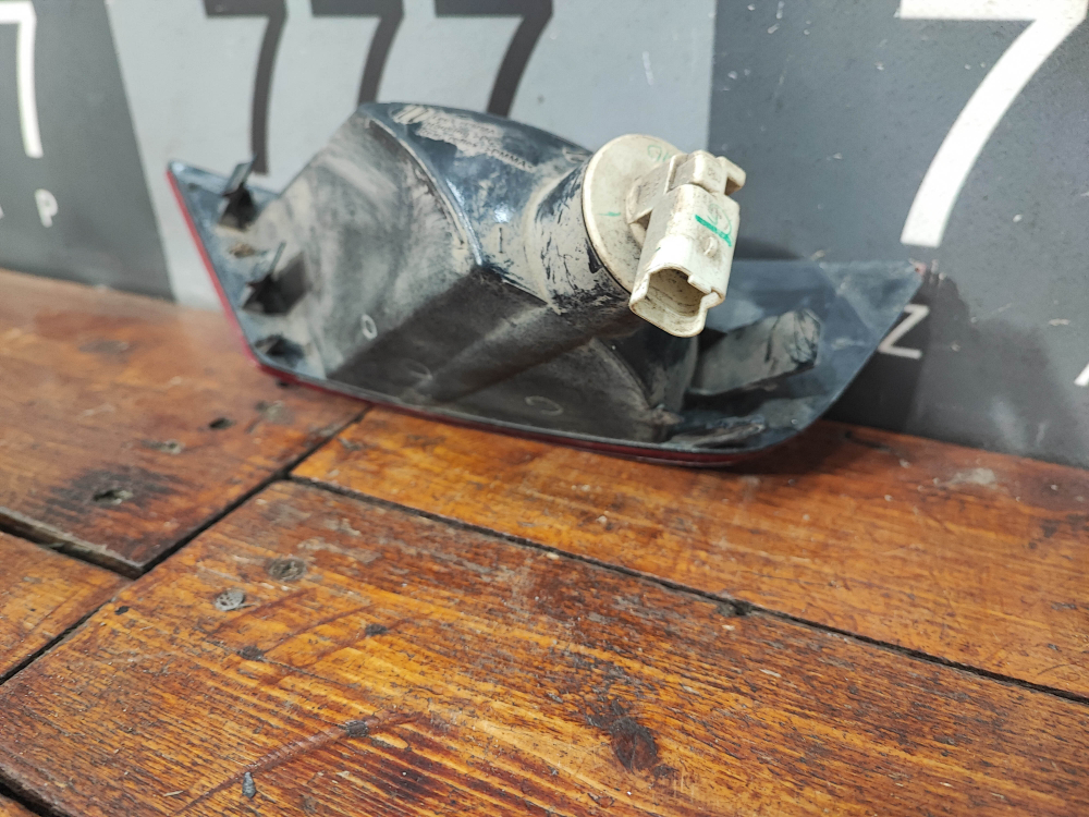 ПТФ задний левый Ford Kuga 2 (CBS) 12-19 Б/У Оригинал 2013949