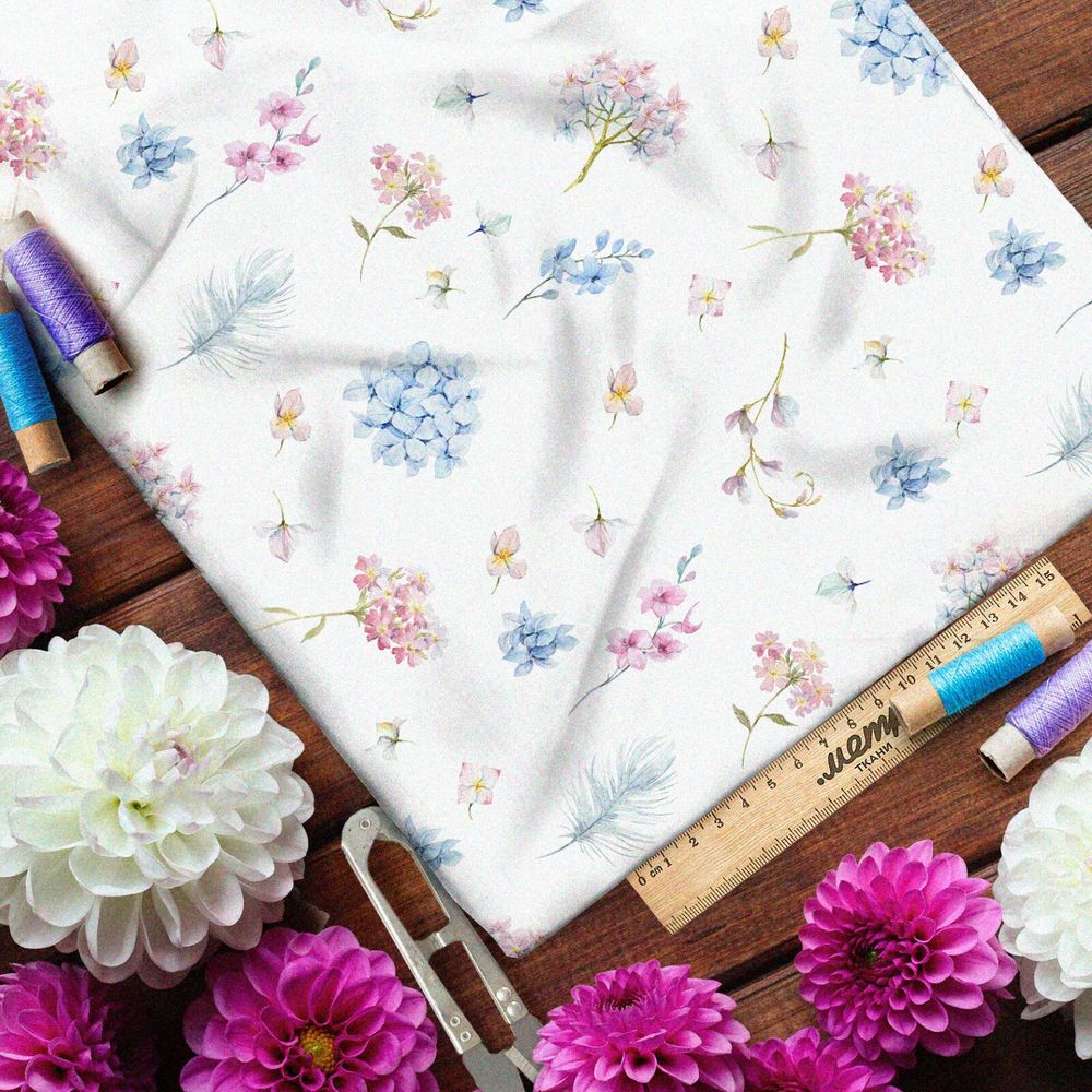 Ткань шелк Армани плотные грозди розовых и голубых цветов