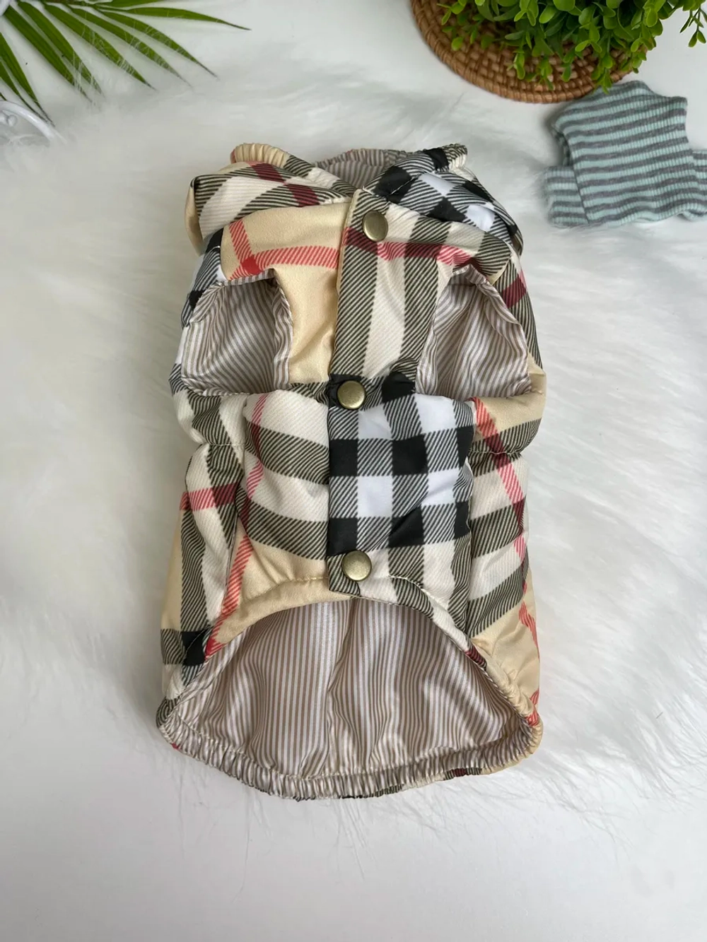 Утепленный жилет для собак и кошек