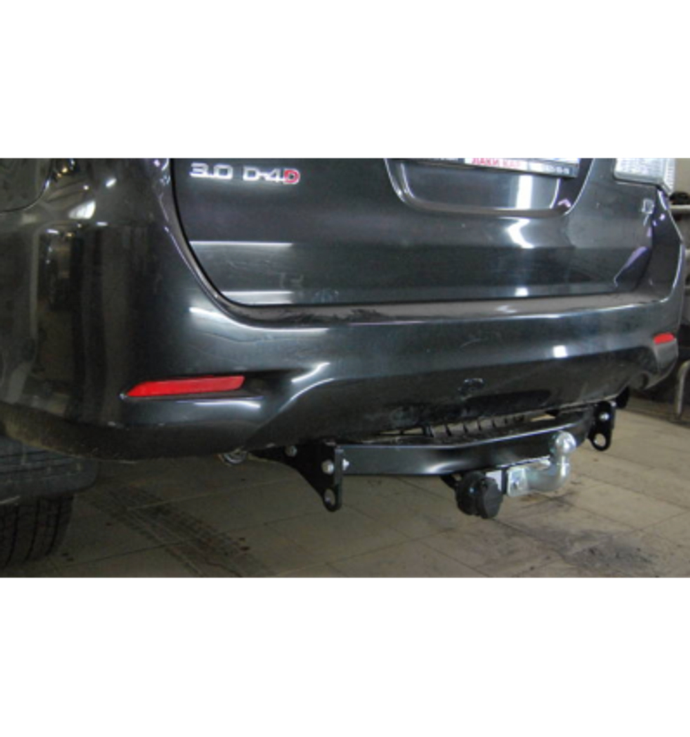 Фаркоп IMIOLA T.203 Фаркоп Toyota Fortuner 2005-2013, 2013-(паспорт и сертификат в комплекте)(без электрики)