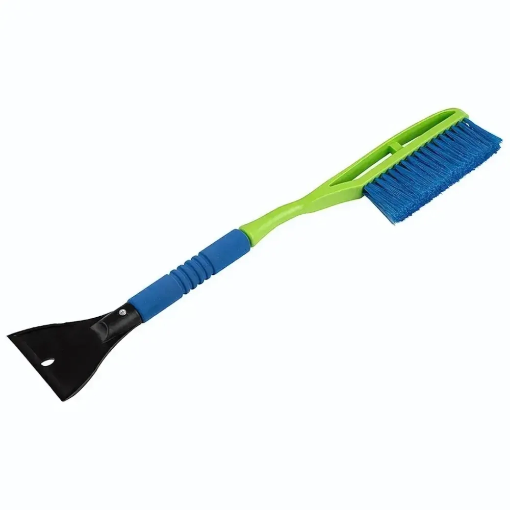 Щетка автомобильная Oktan 635, 63 см, со скребком, зеленая