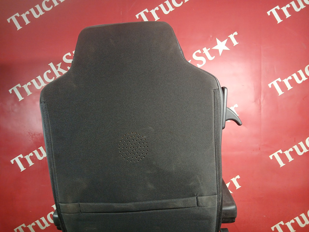 Комплект сидений пневматических 2023г