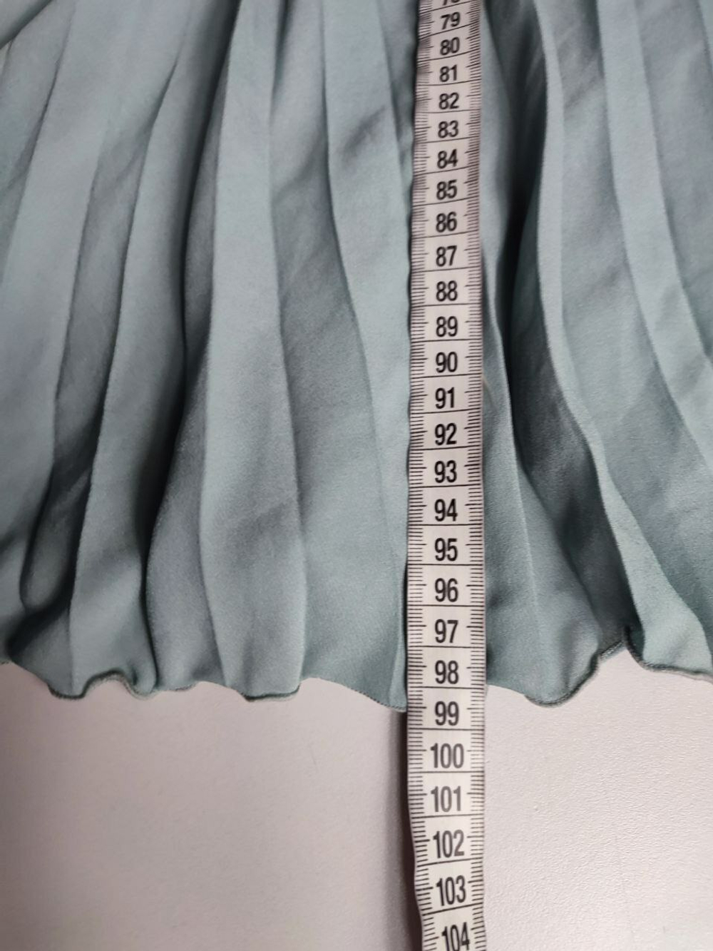 Платье H&M стильное дымчатое 42 размер