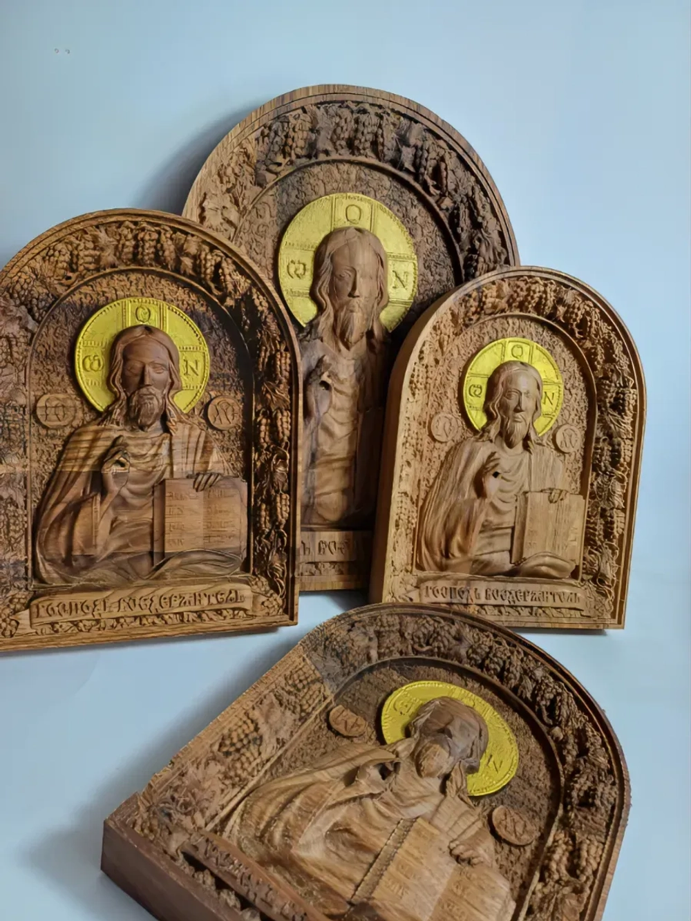 Освященная Икона «Господь Вседержитель» из дуба 25.5х19 см