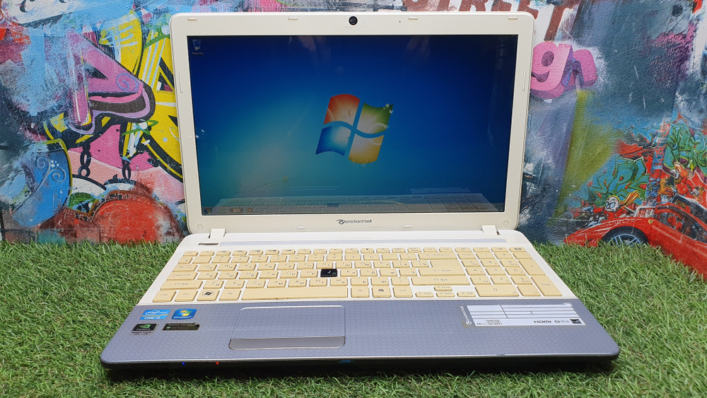 Ноутбук PackardBell i5/4Gb/GT 540M 1Gb