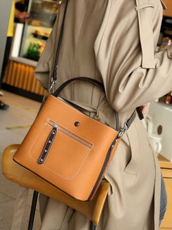 женская сумка на плечо из натуральной кожи