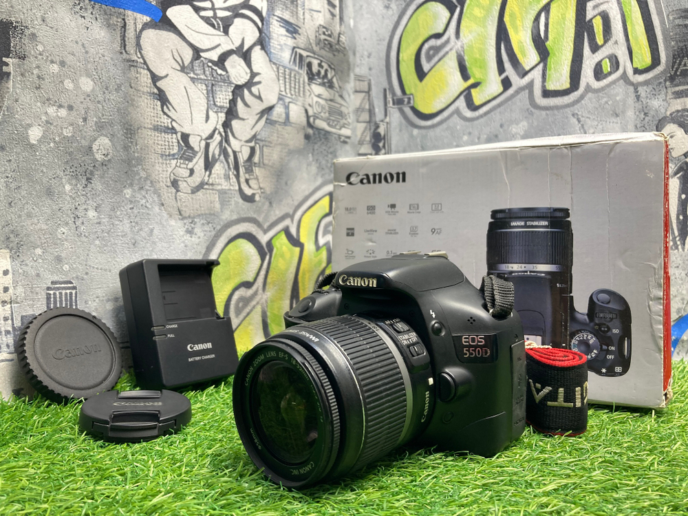 Canon 550D kit 18-55mm 3.5-5.6 IS (30.500 кадров)