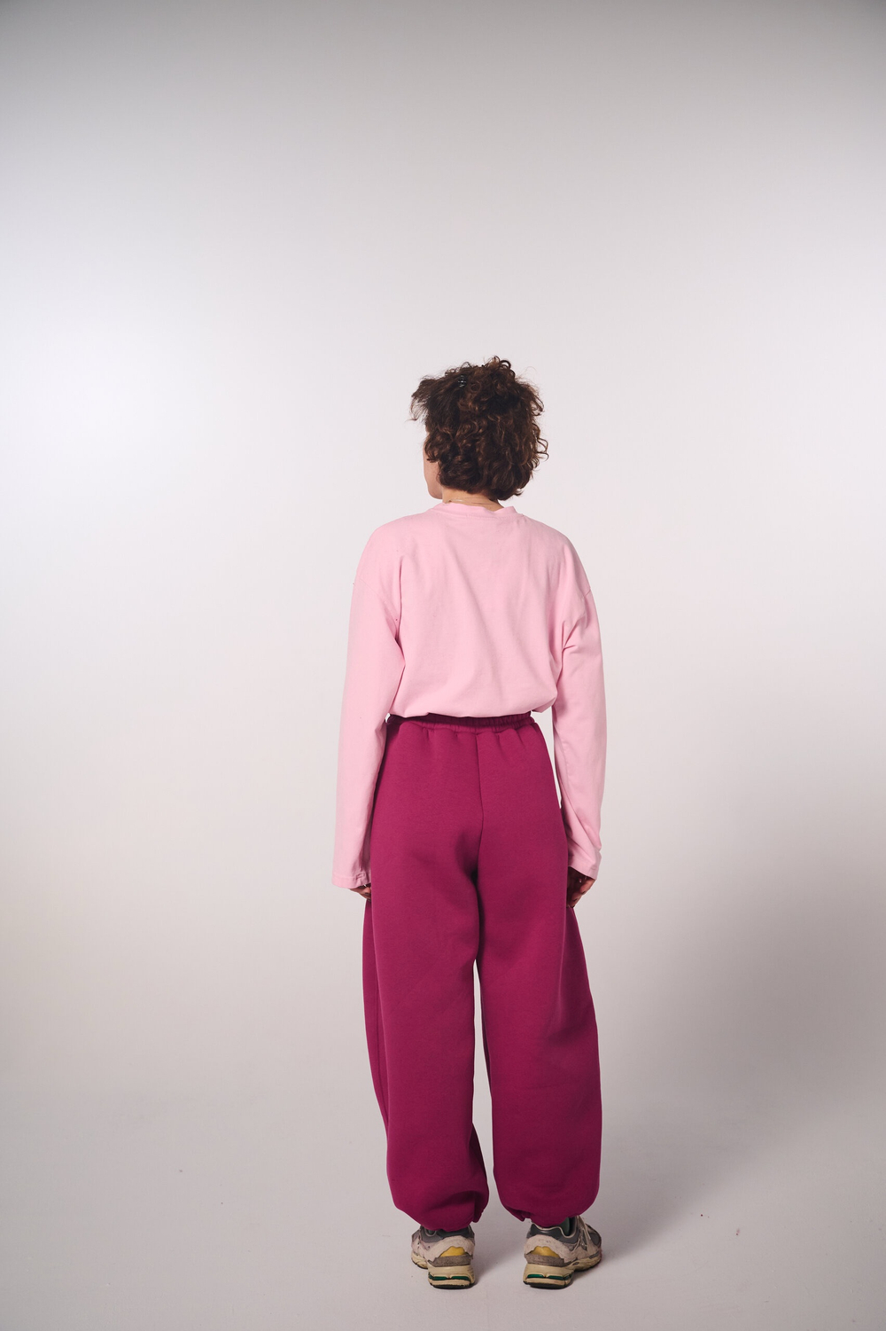 Брюки-бананы с начесом из футера "Малина"