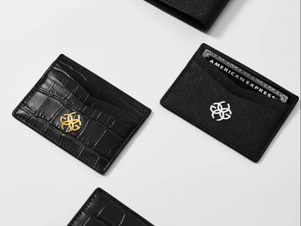 CARD HOLDER КОТОРЫЙ ДОЛЖЕН БЫТЬ У КАЖДОГО