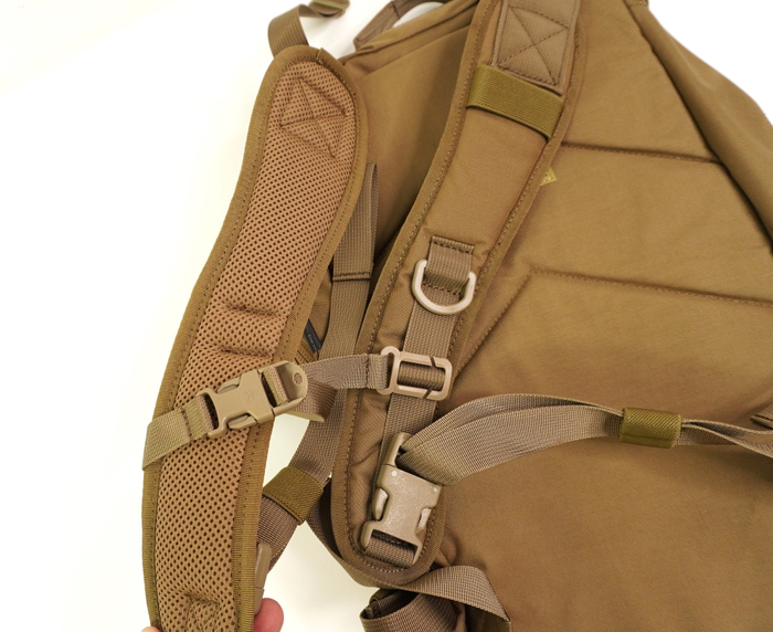 Тактический рюкзак Emersongear Assault Backpack RemovableOperatorPack, 18L (Coyote)