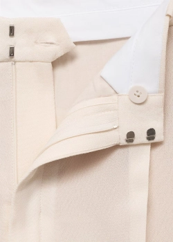 Костюмные брюки прямого кроя из струящейся ткани