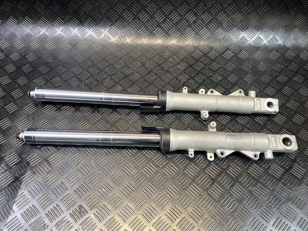 Перья вилки Yamaha FJR1300A RP13A 2010