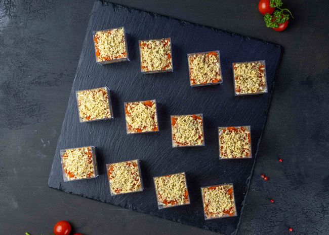 Веррин с салатом &quot;Мимоза&quot; с лососем, 12 шт.