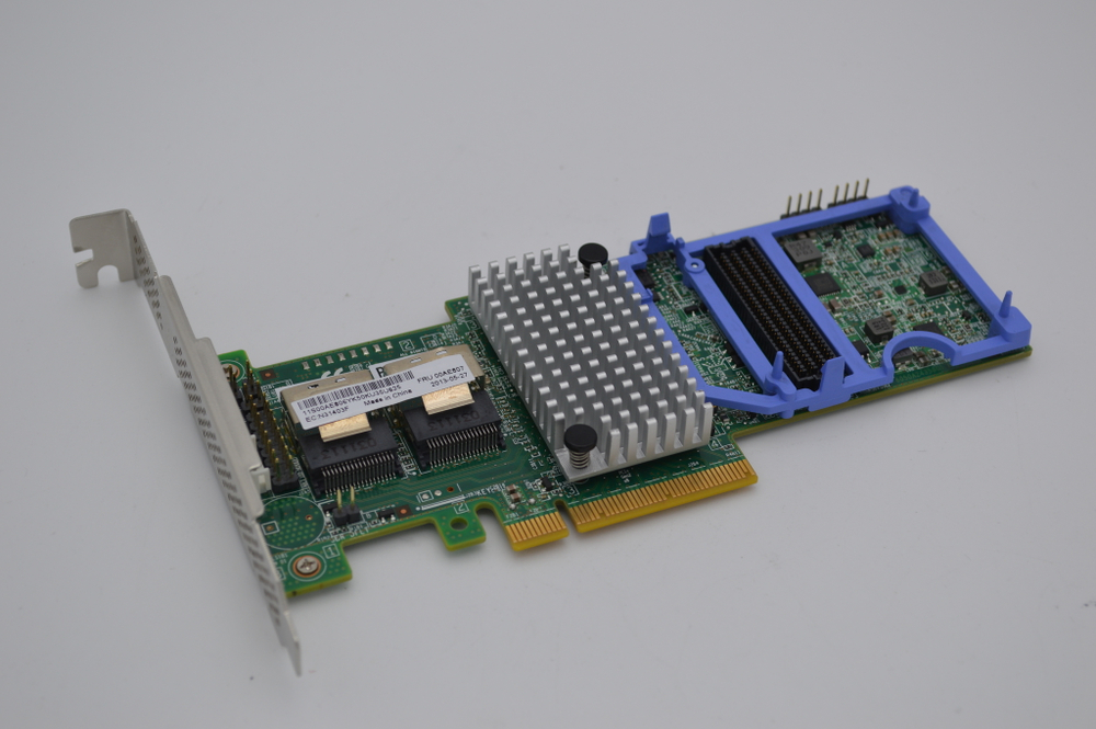 Контроллер IBM serveraid M5110 HBA 00AE807
