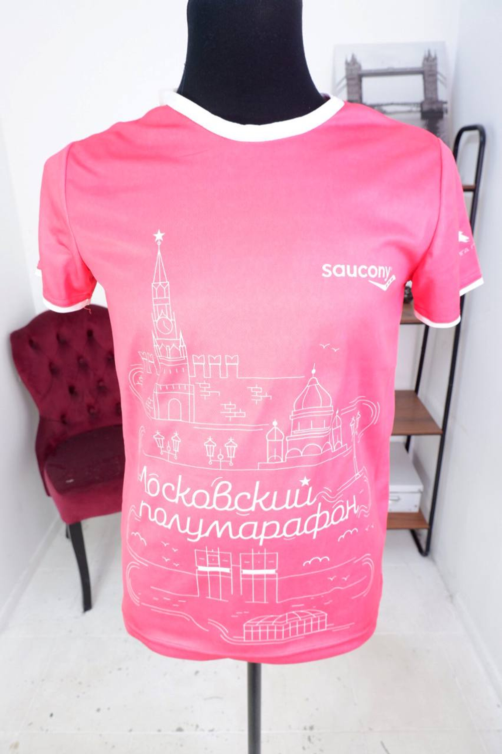 Футболка для спорта, визуально на 48 размер