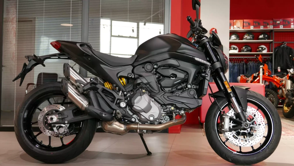 Ducati Monster +, 2022