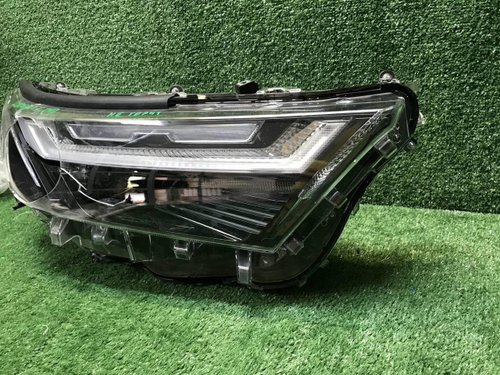 Фара правая Toyota RAV4 5 XA50 (2022-н.в.) LED