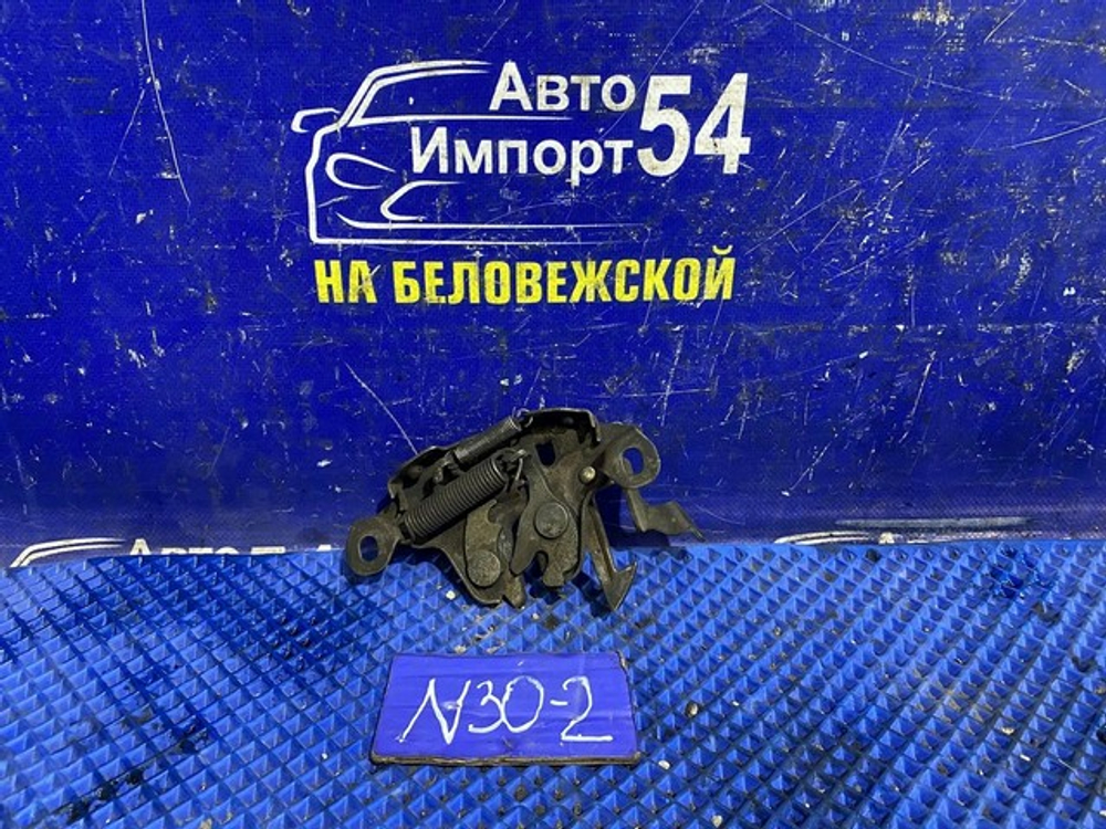 Замок капота NISSAN R'NESSA 1997