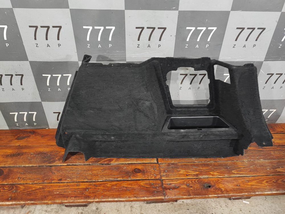 Обшивка багажника правая Geely Tugella 19-нв Б/У Оригинал 8891022549