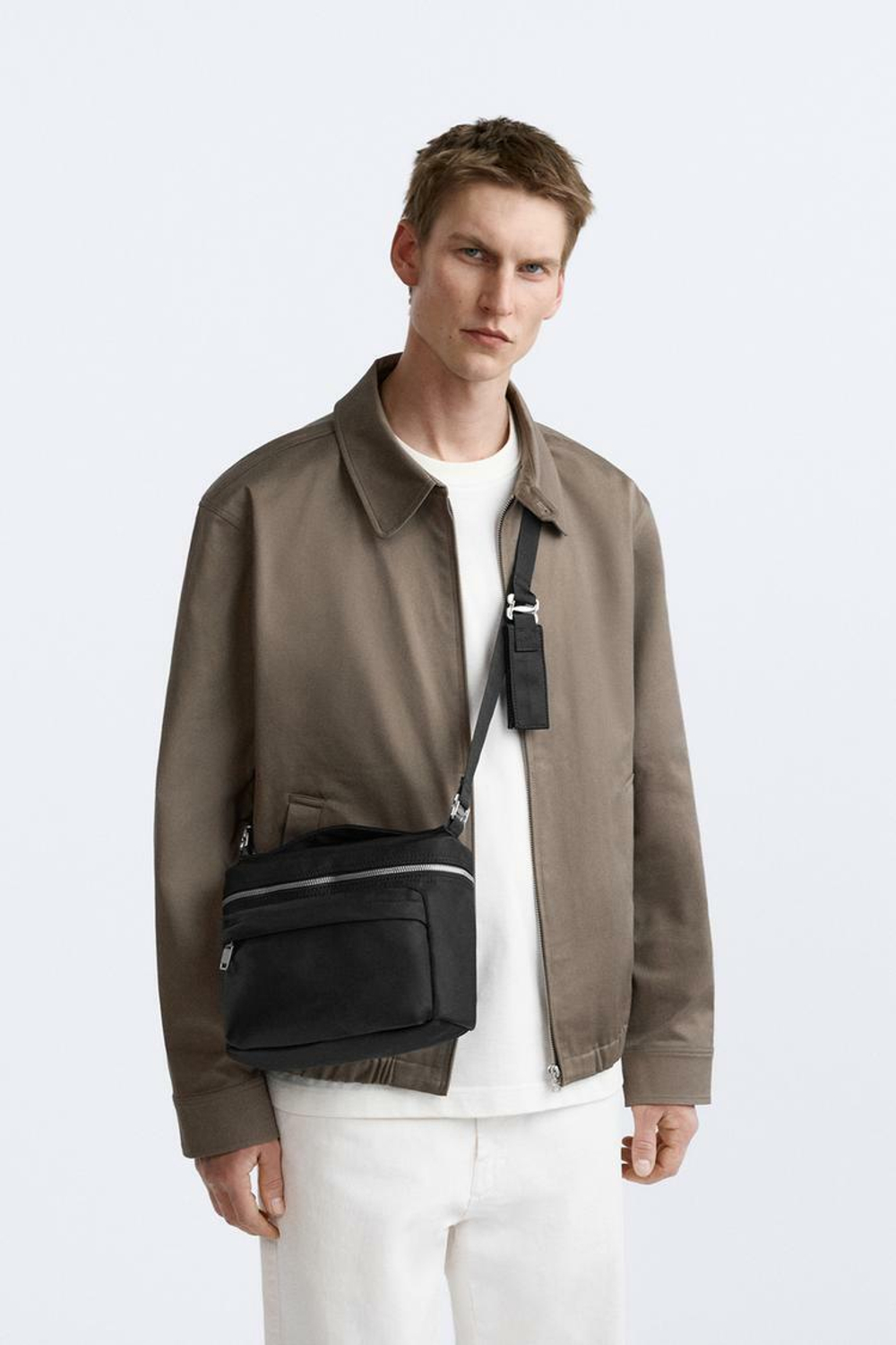 ZARA СУМКА ИЗ НЕЙЛОНА С ПЛЕЧЕВЫМ РЕМНЕМ, ЧЕРНЫЙ