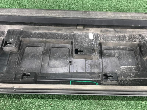 Накладка двери задняя правая Audi Q7 2 (2015-н.в.)