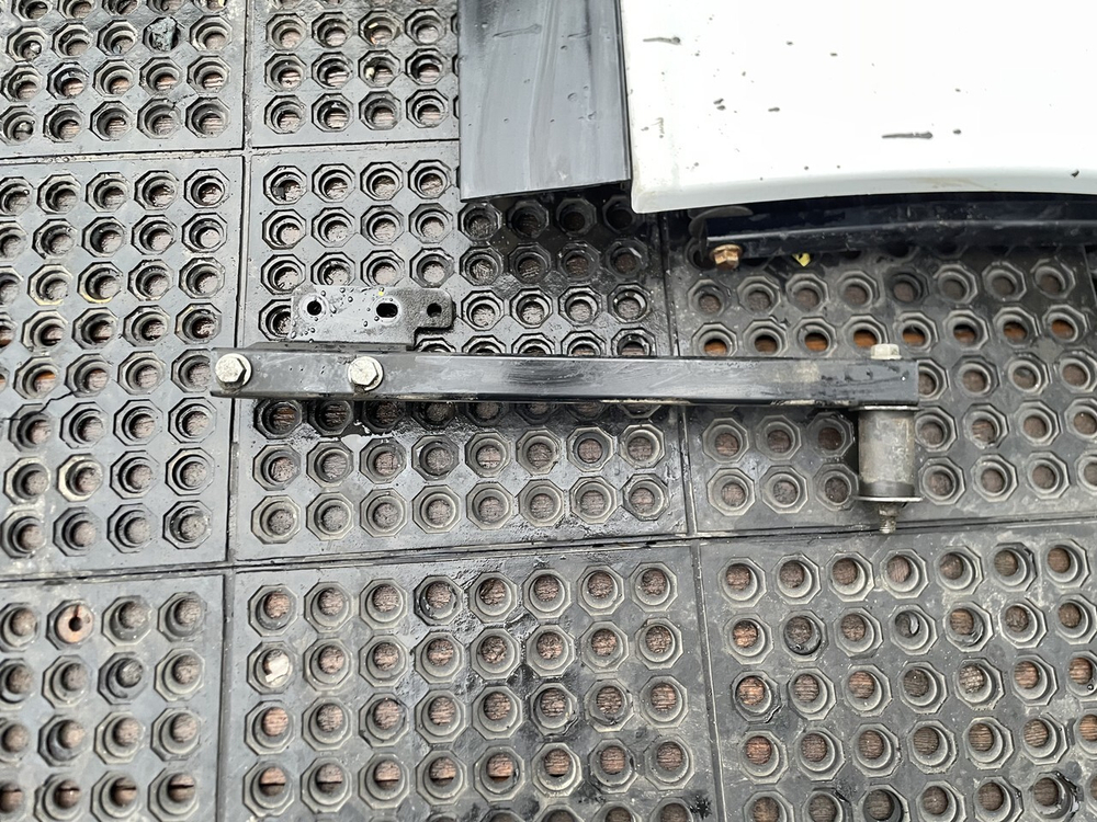 Комплект спойлеров шасси 2023г