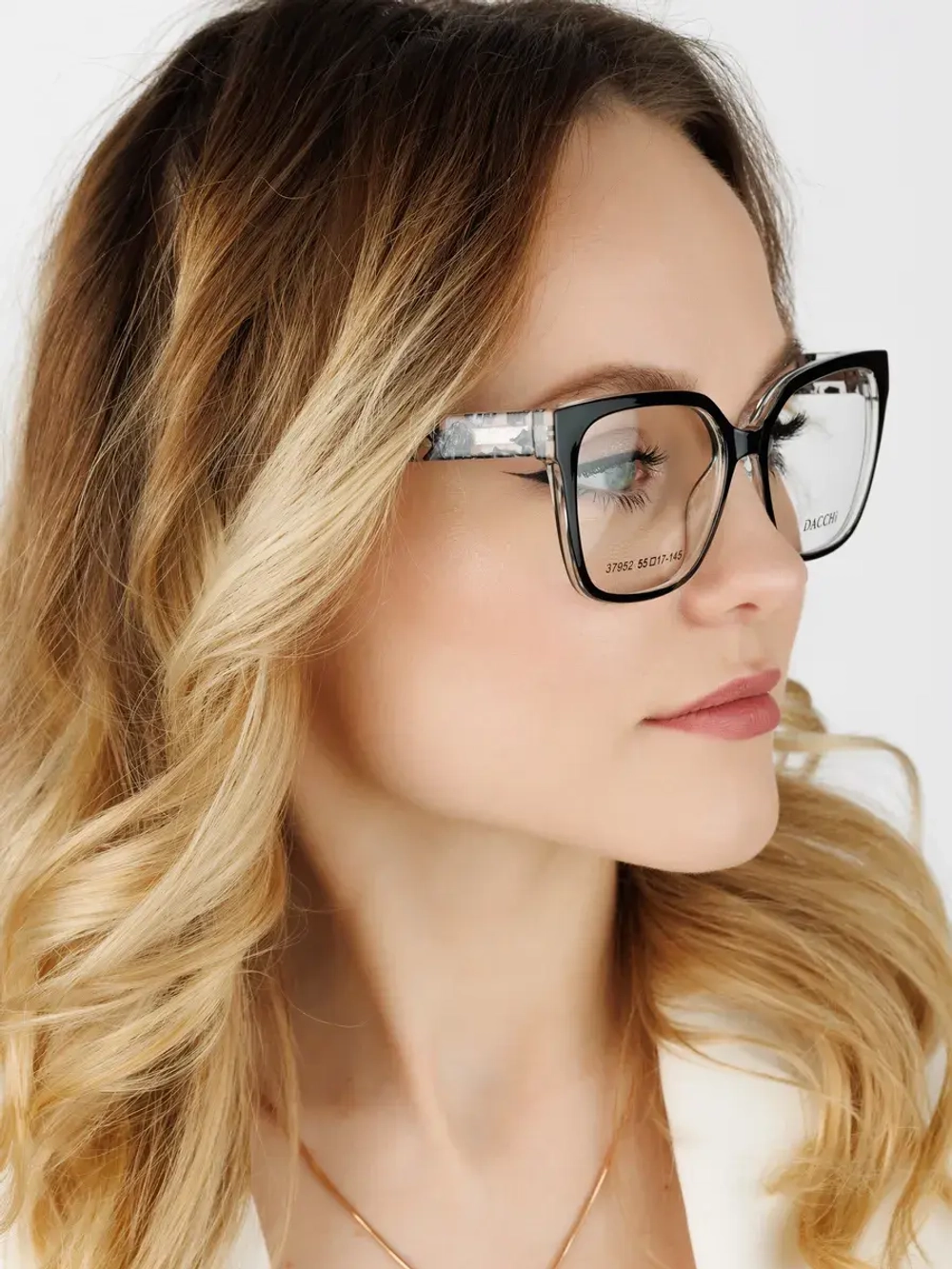 Пластиковая оправа для очков зрение