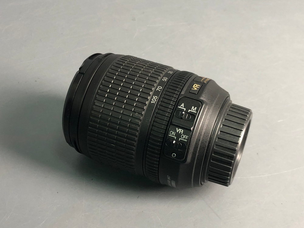 Nikon 18-105mm 3.5-5.6G AF-S ED DX VR Nikkor
