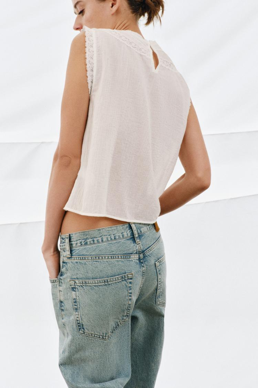 ZARA ТОП С ВЫШИВКОЙ БЕЗ РУКАВОВ — ZW COLLECTION, ЭКРЮ