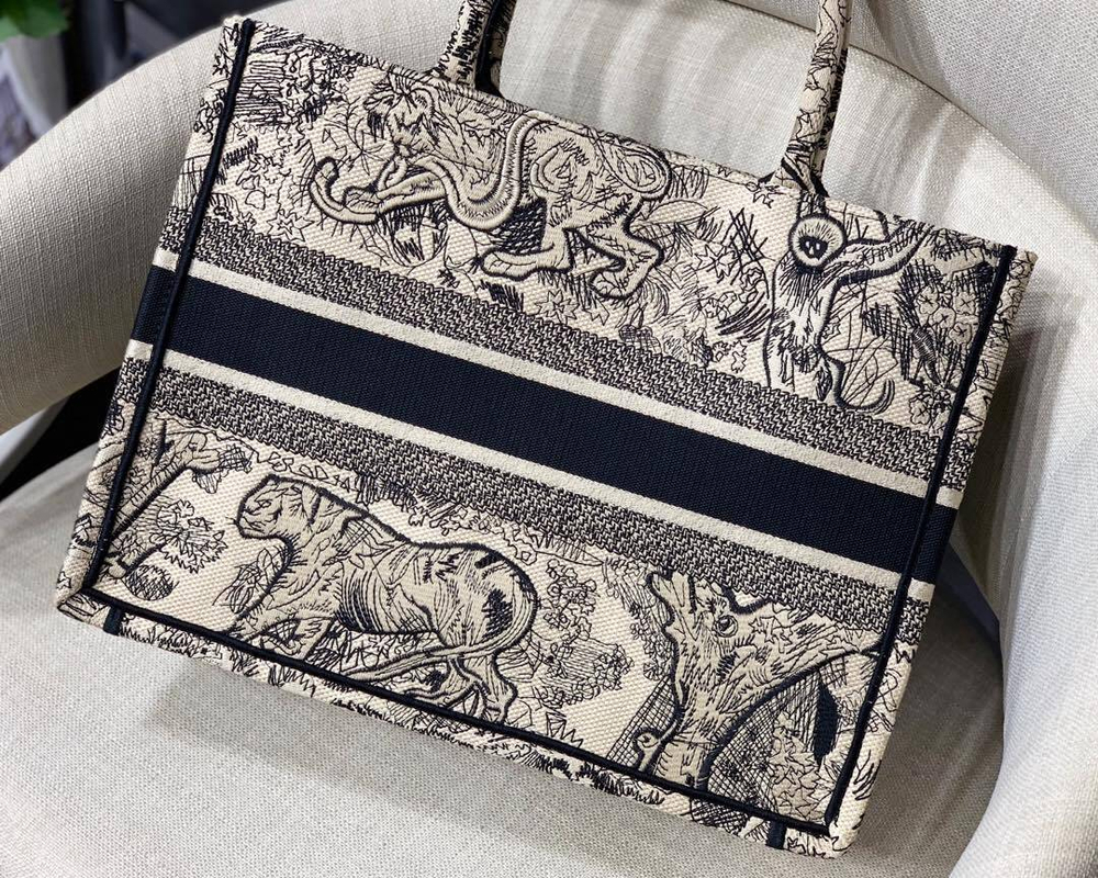 Christian Dior Book Tote 36 cm