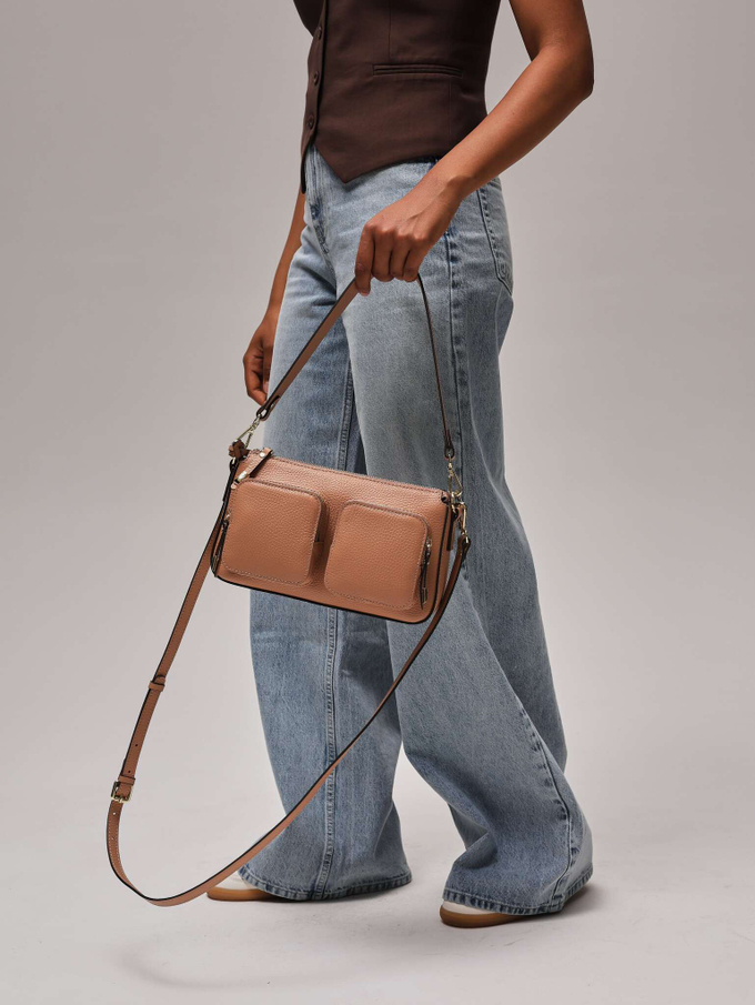 Сумка женская багет на плечо нуга