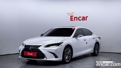 Lexus ES300h 7 Generation Executive (03.2022)
