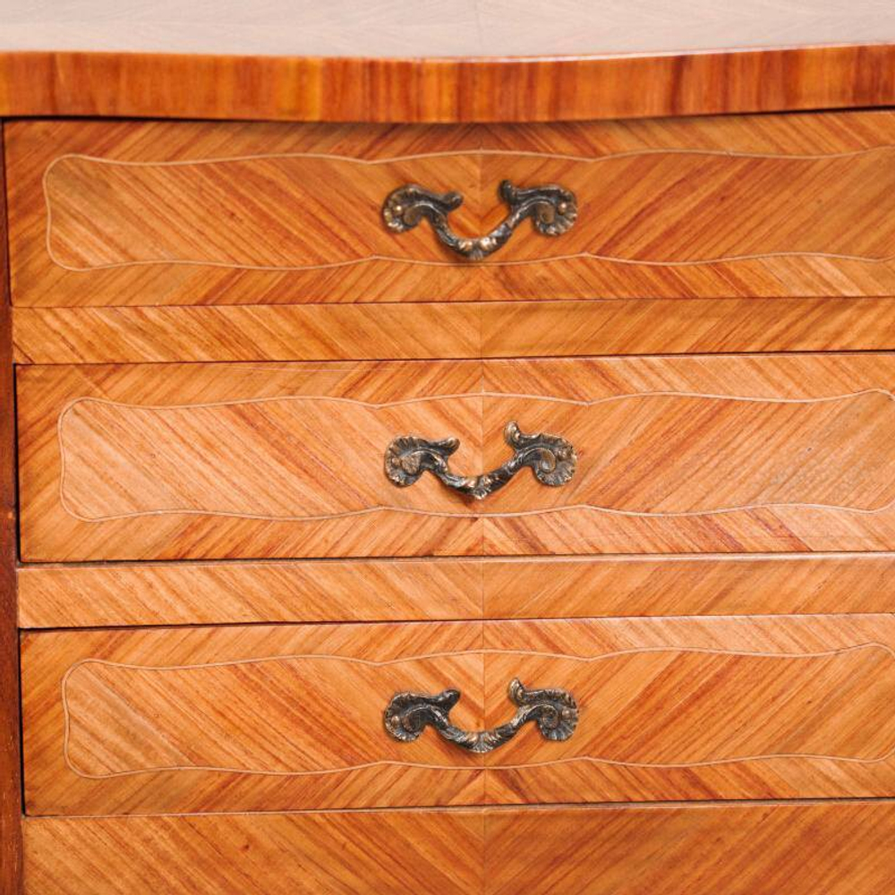 Комод с маркетри в стиле Людовика XV