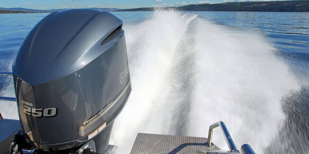 4х-тактный лодочный мотор YAMAHA F250 DETU