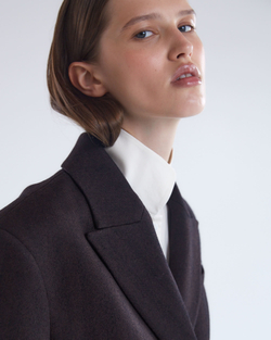 Жакет двубортный с дополнительными петлями елочка шоколад