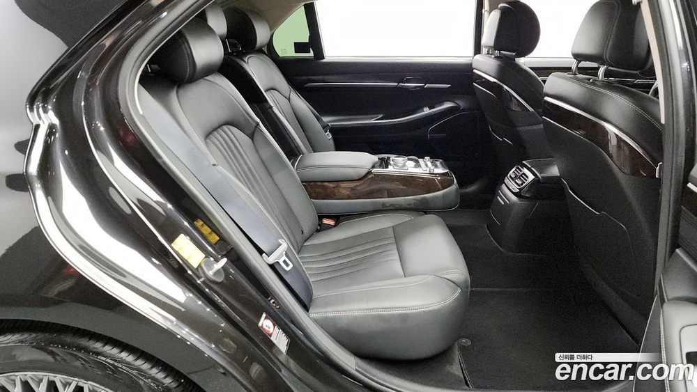 Genesis G90 3.8 AWD (12.2019)