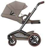 Детская коляска Maxi-Cosi Fame 3 в 1 с автокреслом Coral 360 Essential grey Twillic Truffle/Трюфель(беж)