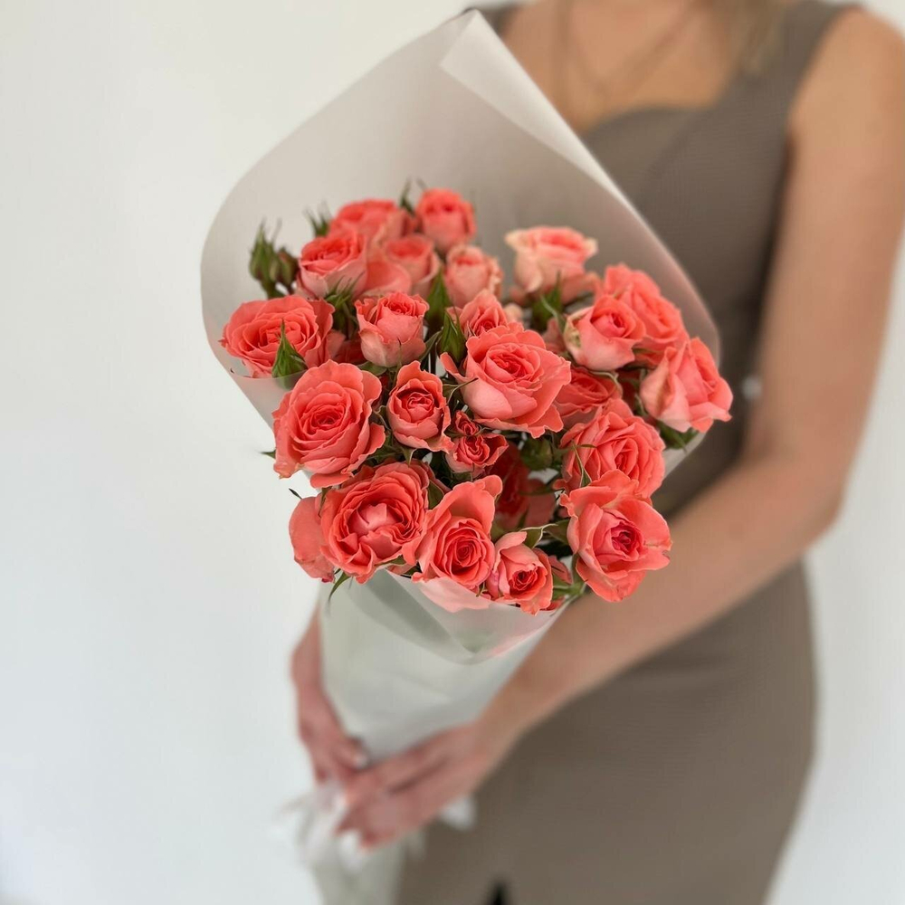 Букет из 5 кустовых роз Кения