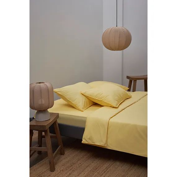 Простыня из стираного перкаля светло-желтого цвета из коллекции essential, 240х270 см