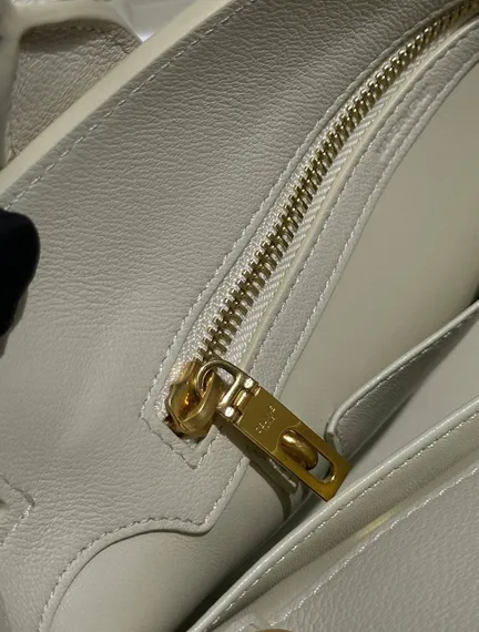 Сумки CELINE TEEN CONTI из натуральной телячьей кожи кремовый