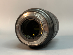 Canon EF 24-70mm 2.8L II USM царапки на передней линзе