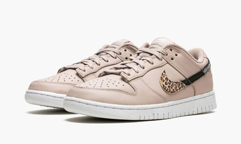 Dunk Low SE WMNS "Primal Pink"