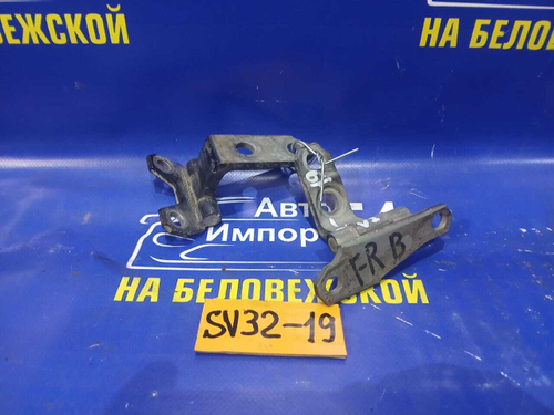 Петля двери передней правой TOYOTA VISTA 1990