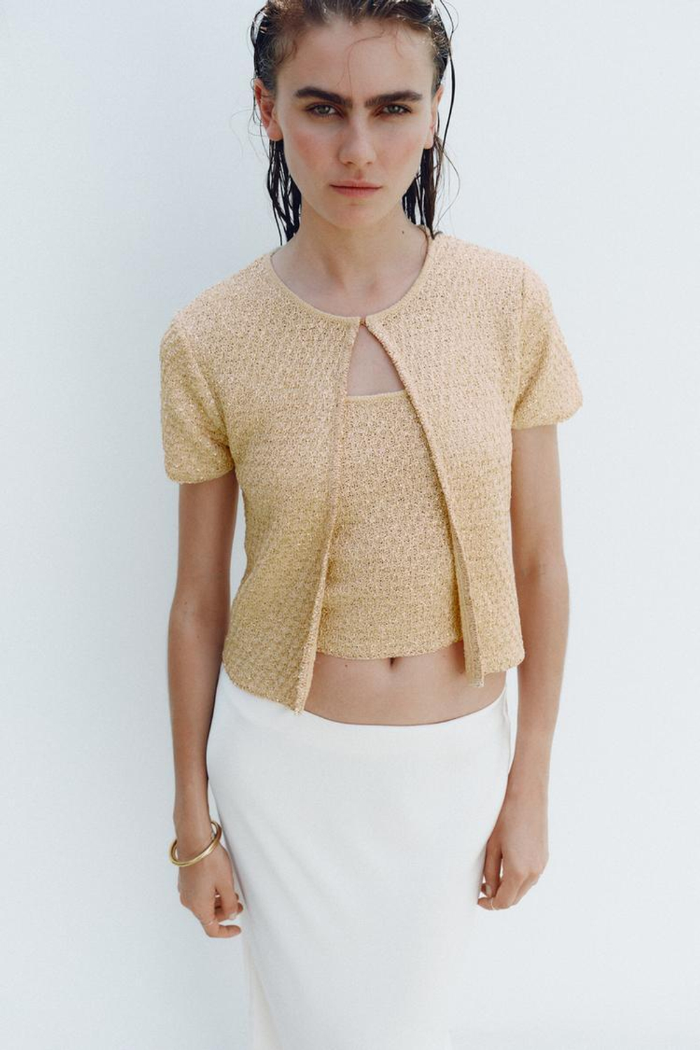 ZARA ТРИКОТАЖНЫЙ ТОП С ПАЙЕТКАМИ, ЦВЕТ СЛИВОЧНОГО МАСЛА