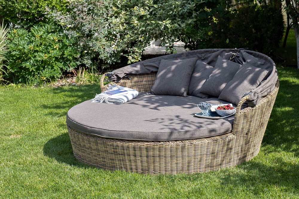 "Стильяно" плетеная кровать круглая, цвет соломенный